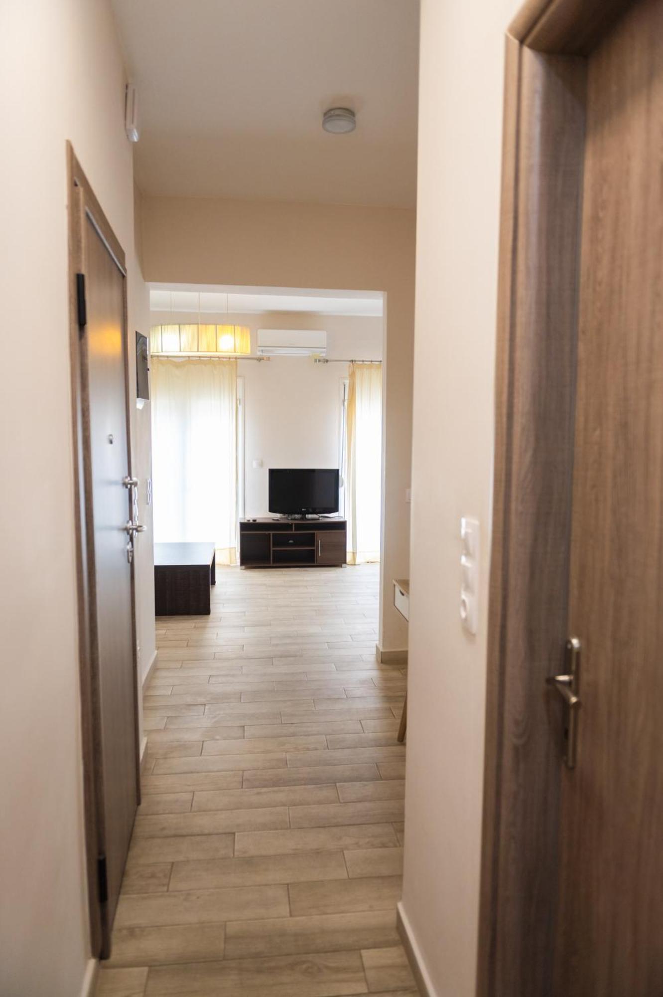 Central Luxurious Suite Near Lighthouse 亚历山德鲁波利斯 外观 照片