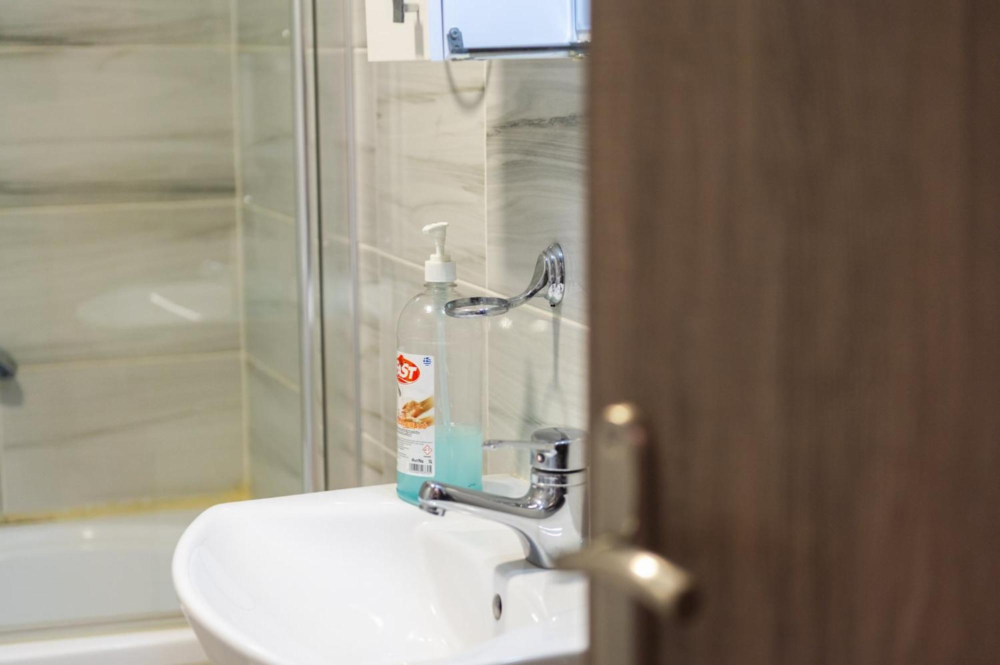 Central Luxurious Suite Near Lighthouse 亚历山德鲁波利斯 外观 照片