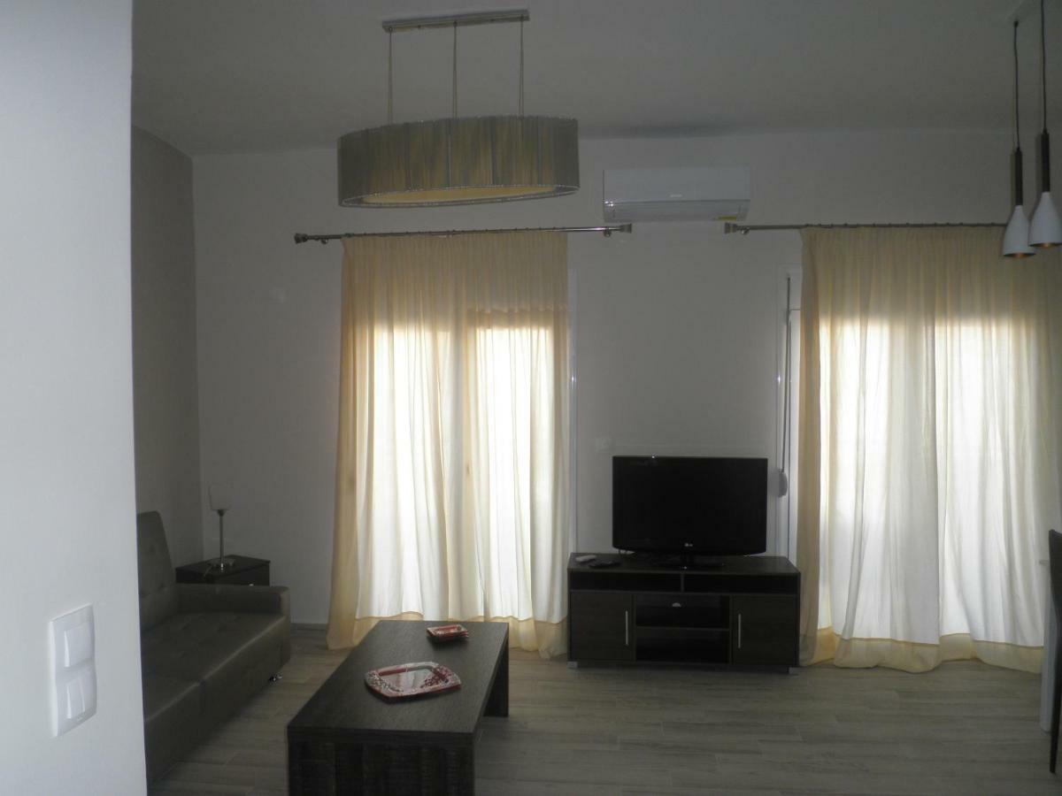 Central Luxurious Suite Near Lighthouse 亚历山德鲁波利斯 外观 照片